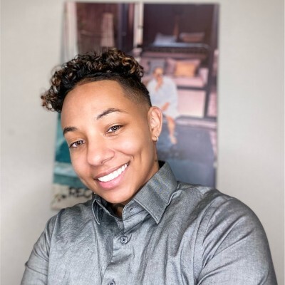 Photo of Aspireship grad Alijah Garvey, who was able to go from real estate to SaaS sales with the help of Aspireship's SaaS Sales Foundations training course and job placement program.